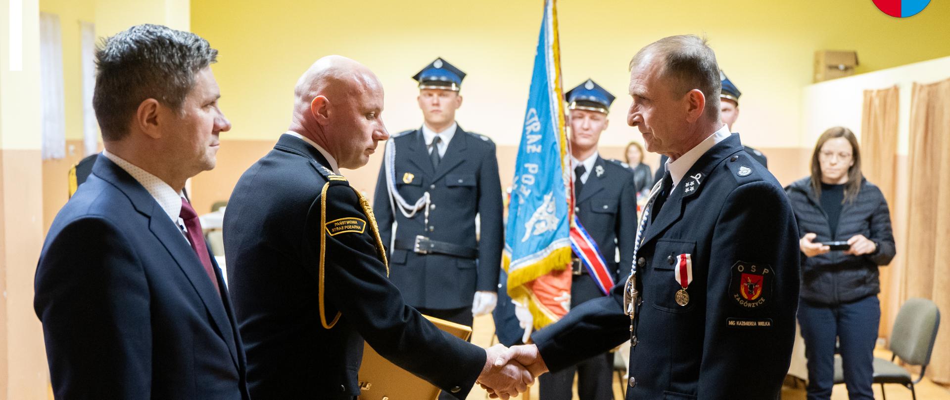 Uroczysty apel z okazji włączenia jednostki OSP Zagórzyce do Krajowego Systemu Ratowniczo-Gaśniczego oraz walne zebranie