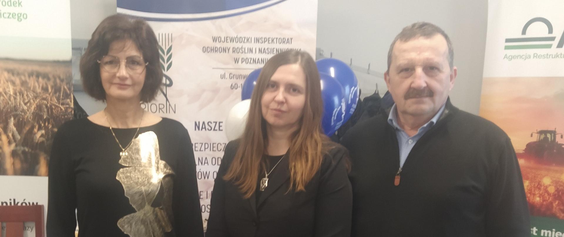 Pracownicy Oddziału w Jarocinie przy stoisku WIORiN w Poznaniu