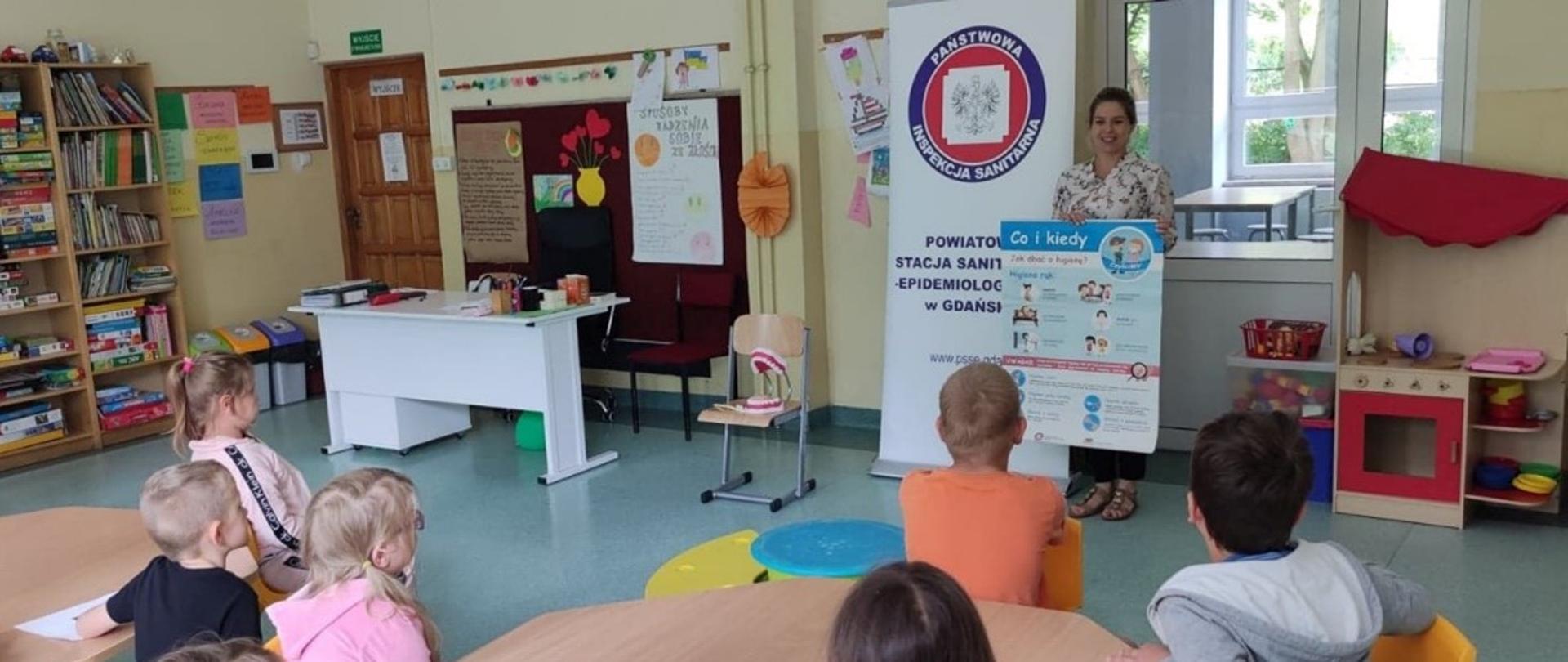 Akcja Bezpieczne Lato 2022 w Sp nr 21 w Gdańsku