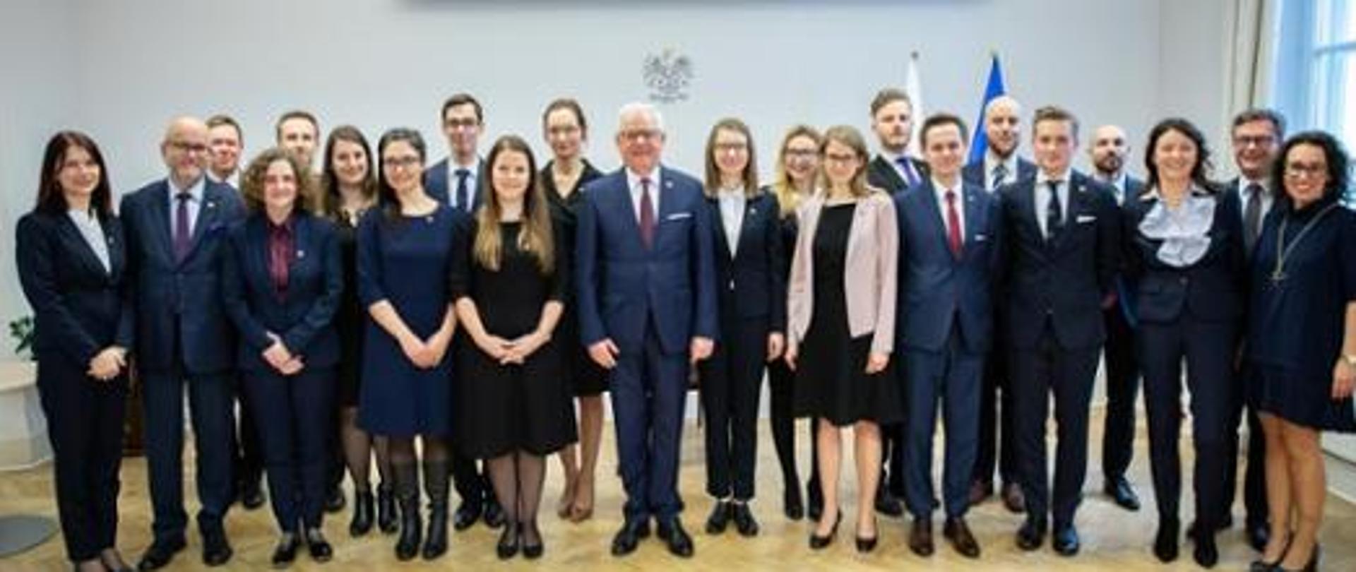 Uroczystość_nadania_pierwszych_stopni_dyplomatycznych