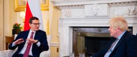Premier Mateusz Morawiecki i premier Anglii Boris Johnnson.