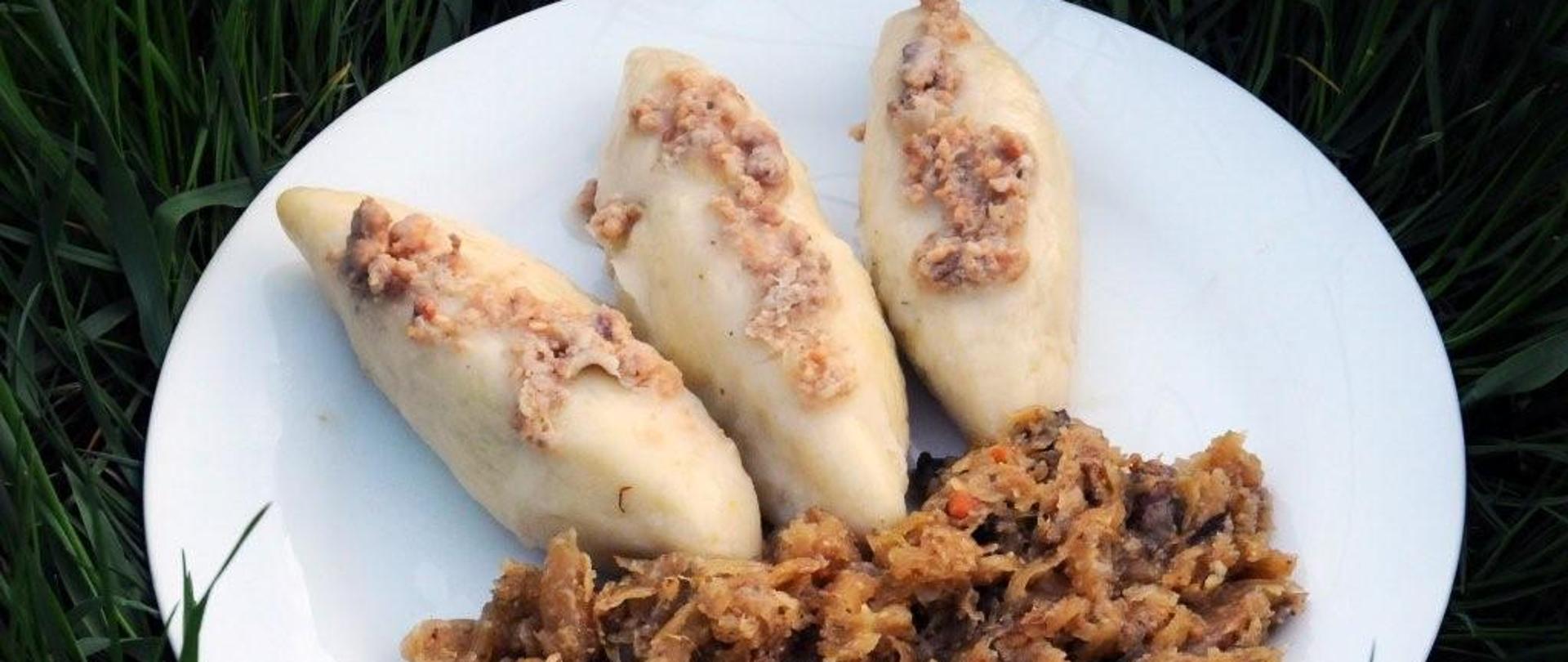 Kuski nadziewane z kapustą zasmażaną