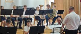 występ Big Band pod dyrekcją naucz. Andrzeja Weinkopfa