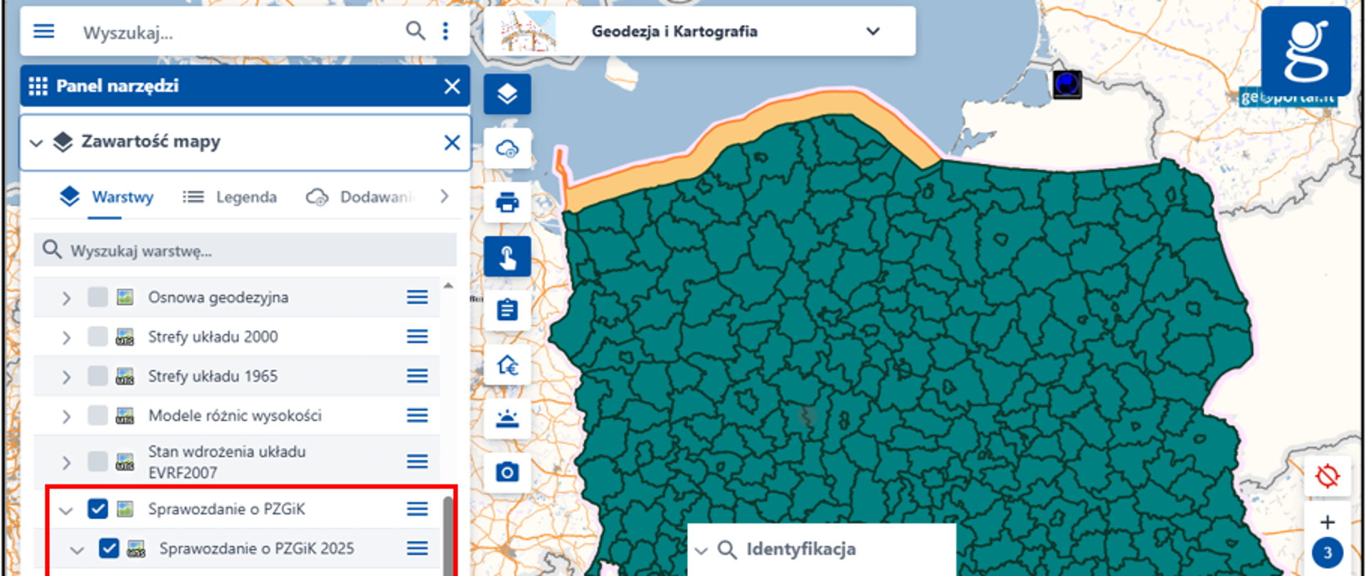 Zrzut ekranu ze strony mapy.geoportal.gov.pl prezentujący elementy GUI pozwalające na pobranie sprawozdań GUGiK.