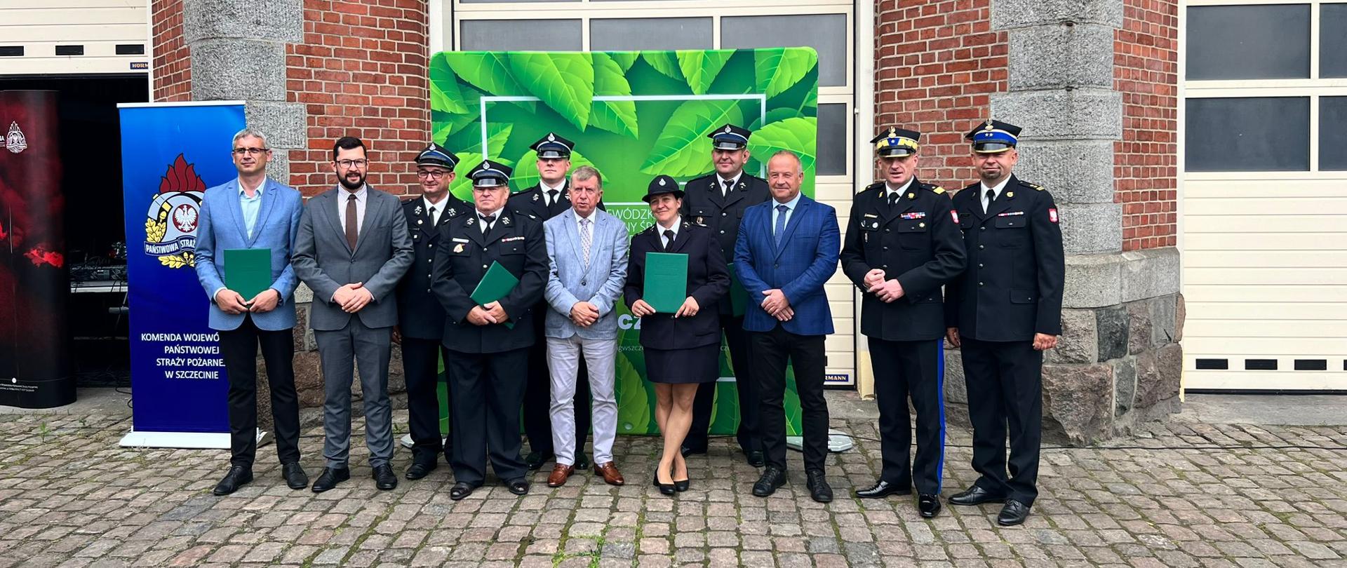 Wsparcie jednostek OSP powiatu kamieńskiego na zakup sprzętu i termomodernizację remiz