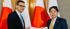Premier Mateusz Morawiecki podczas spotkania z z ministrem spraw zagranicznych Japonii Yoshimasą Hayashim