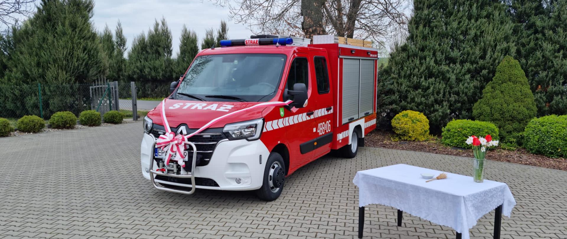 Przekazanie lekkiego samochodu ratowniczo-gaśniczego dla OSP Bechcice