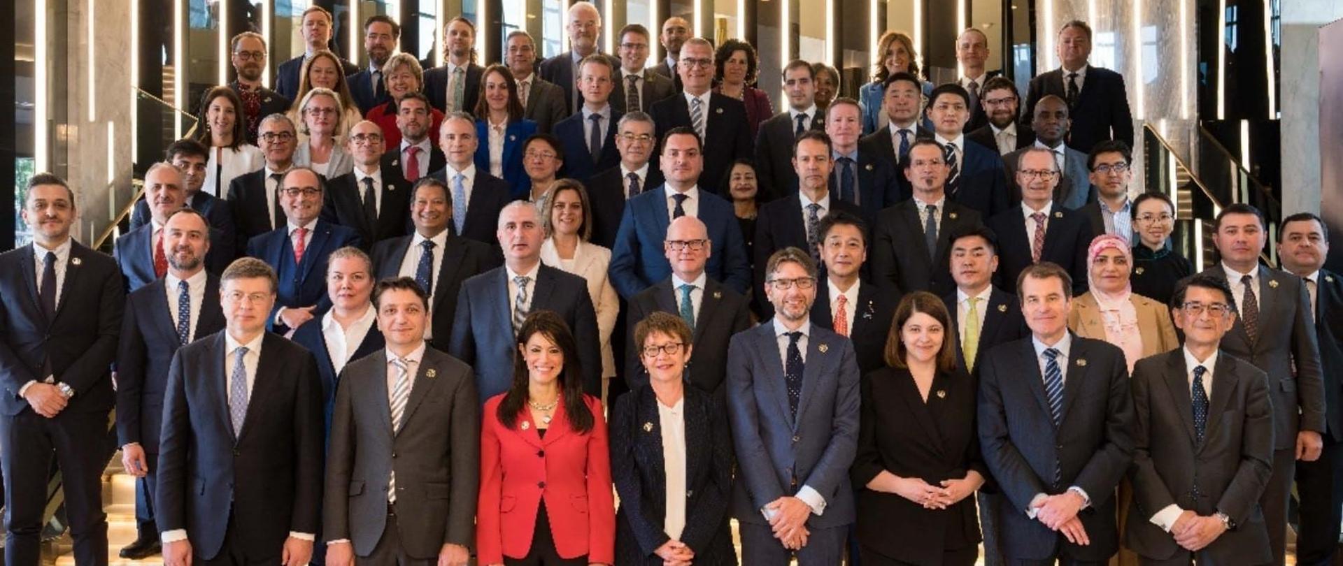 Uczestnicy spotkania Gubernatorow Europejskiego Banku Odbudowy i Rozwoju