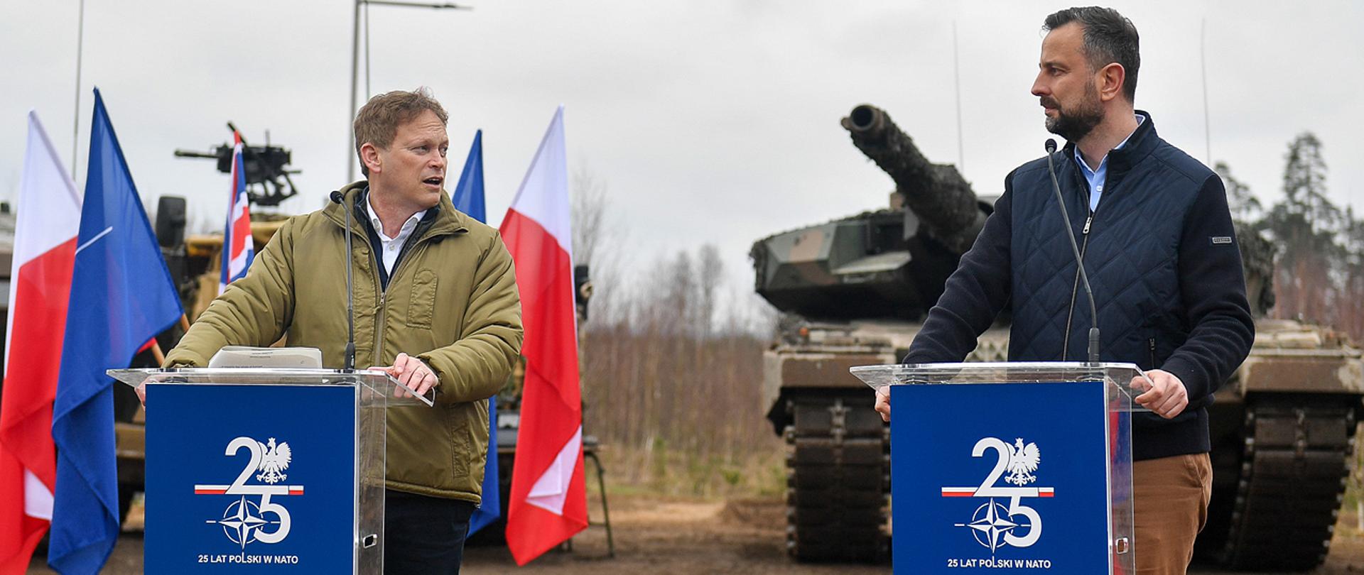 13 marca 2024 roku na terenie Ośrodka Szkolenia Poligonowego Wojsk Lądowych w Orzyszu ministrowie obrony Polski i Wielkiej Brytanii rozmawiali o rozwoju współpracy bilateralnej, sytuacji na Ukrainie i bezpieczeństwie wschodniej flanki NATO. Ministrowie spotkali się także z polskimi i brytyjskimi żołnierzami biorącymi udział w ćwiczeniu Dragon24, które organizowane jest w ramach natowskich ćwiczeń Steadfast Defender. 