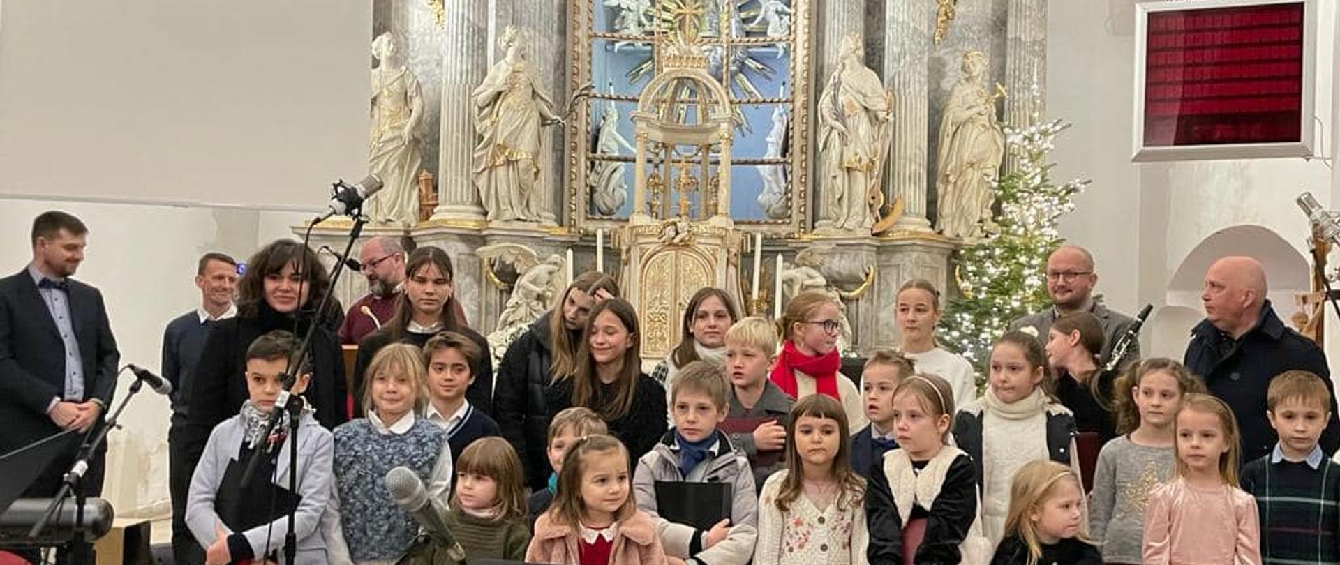 Koncert Poľských a Slovenských Kolied