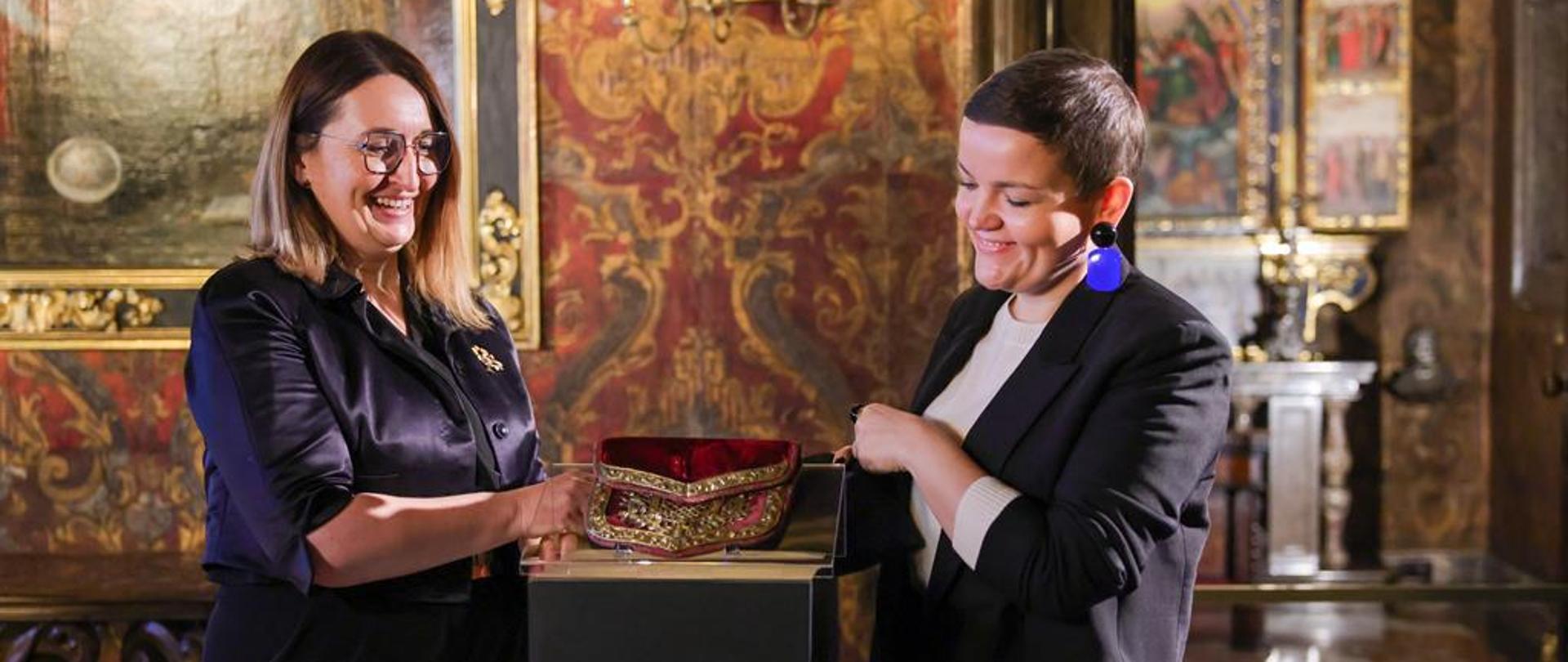 Taszka od siodła króla Michała Korybuta Wiśniowieckiego powróciła do Kórnika, fot. Danuta Matloch/MKiDN