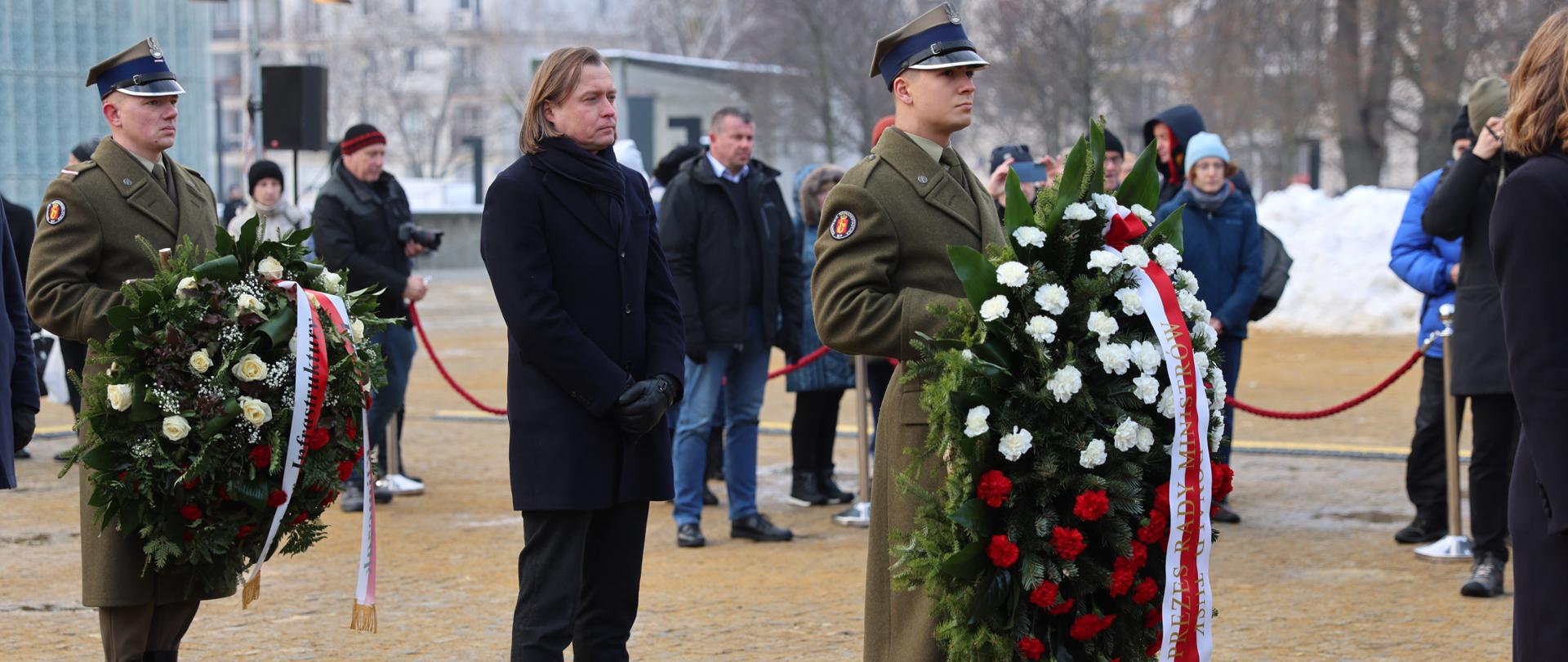 W hołdzie Ofiarom Holokaustu