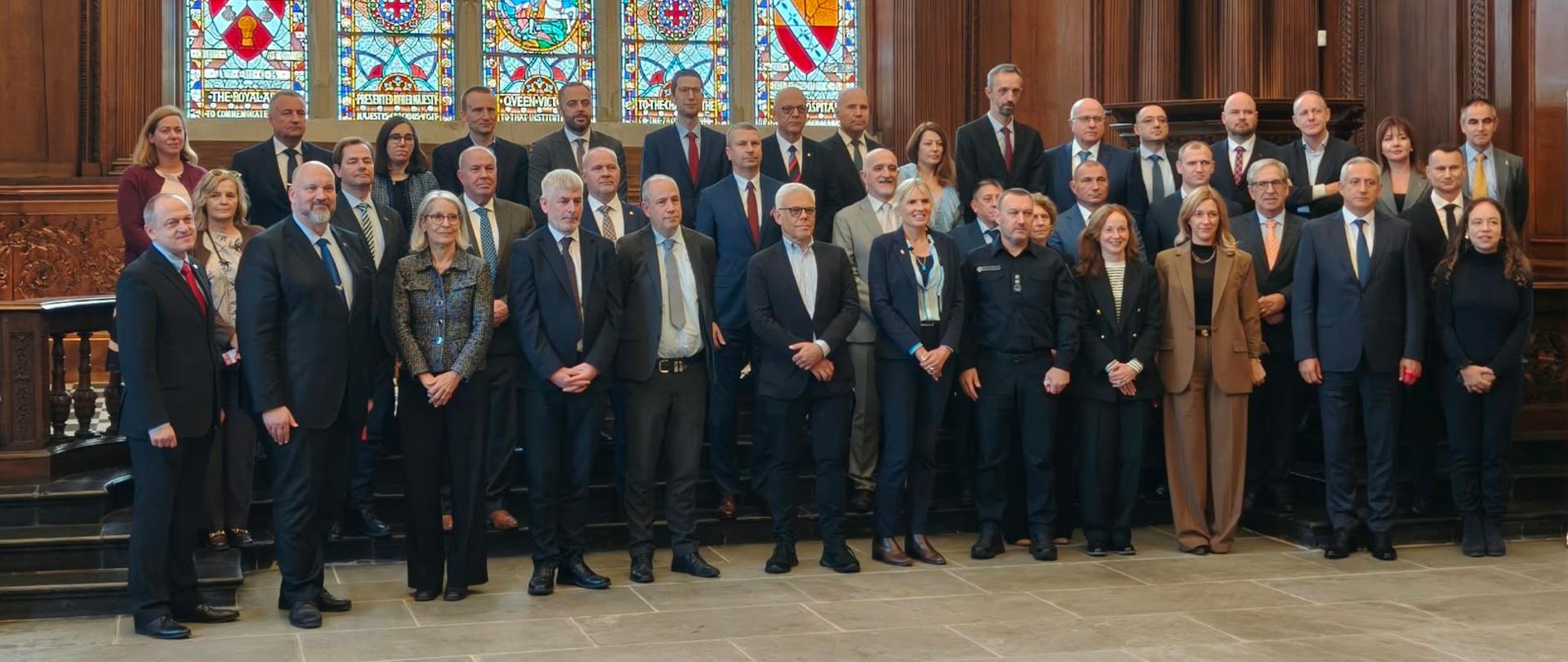 Zdjęcie grupowe.