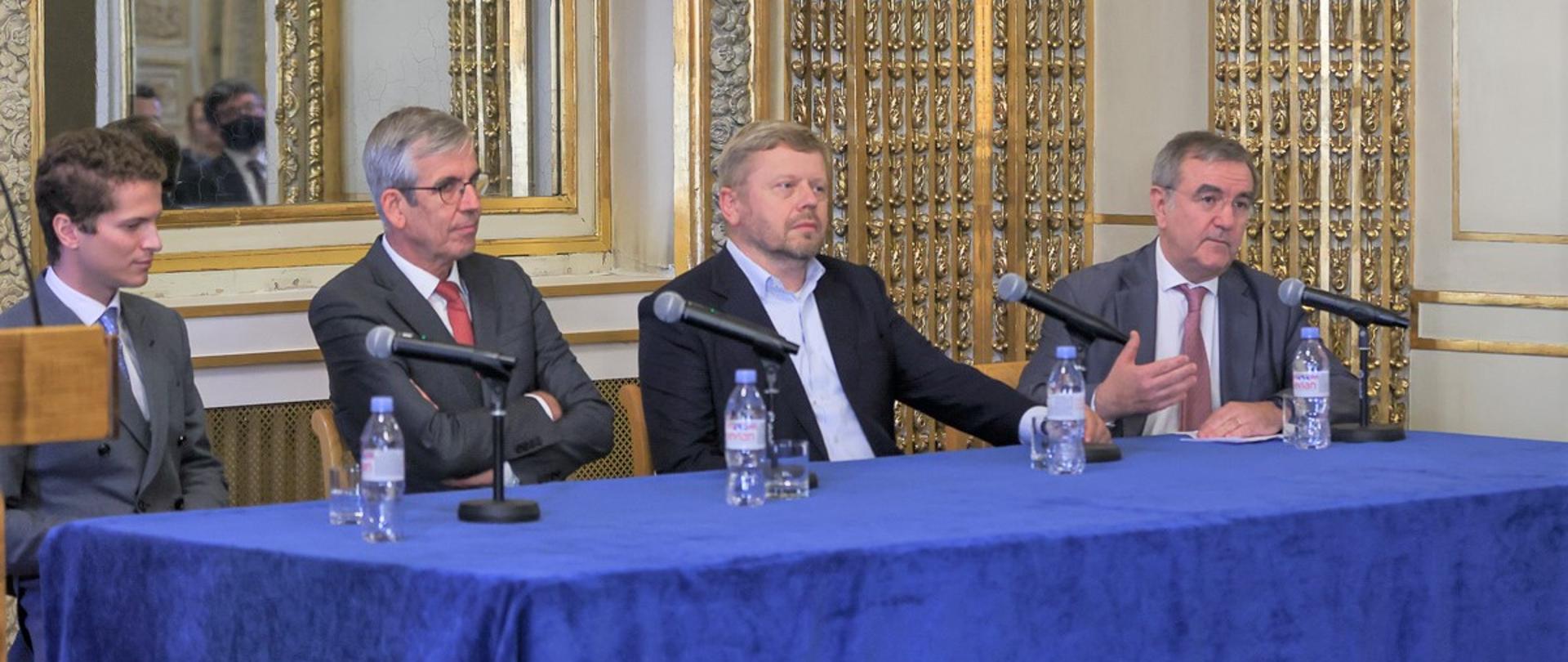 débat Pologne terre d'opportunités