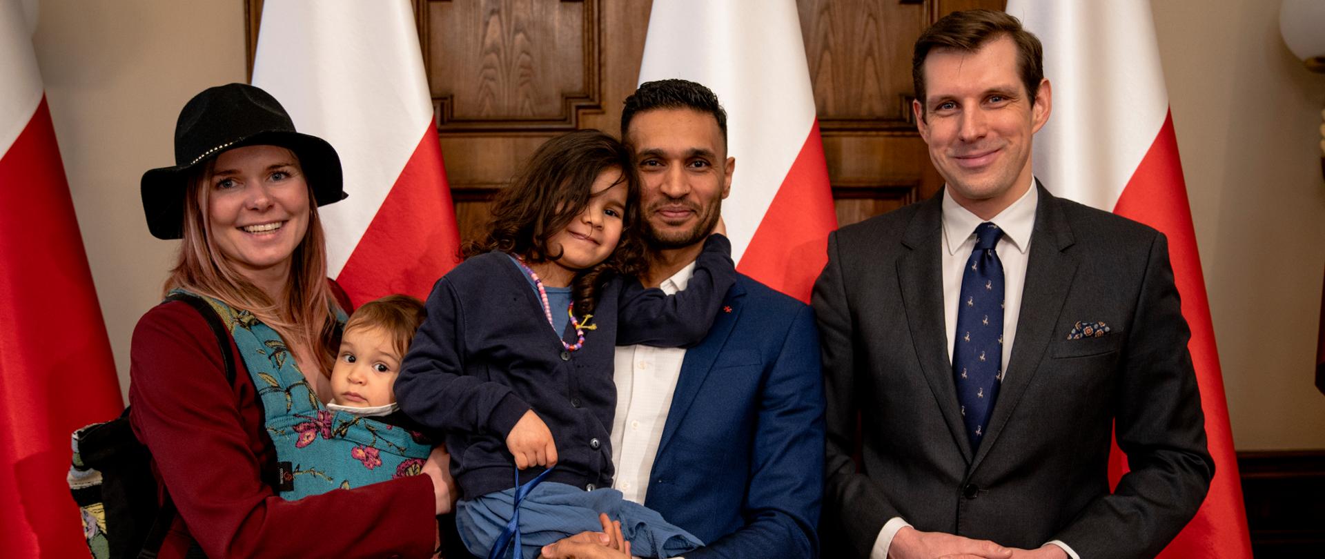 Piękny i wzruszający moment – Polska ma nowych obywateli