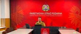 Prelegent podczas spotkania online