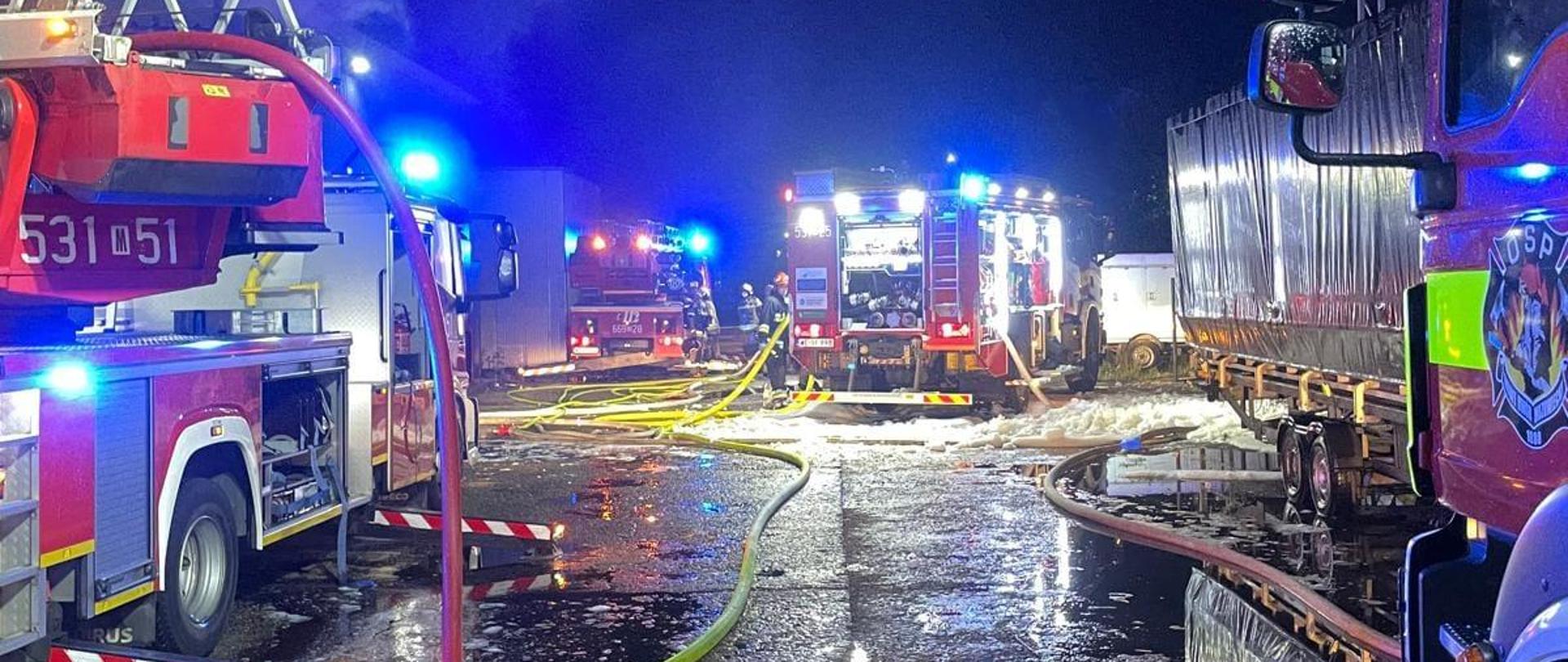 20240717_Pozar_hali_z_substancjami_chemicznymi_05