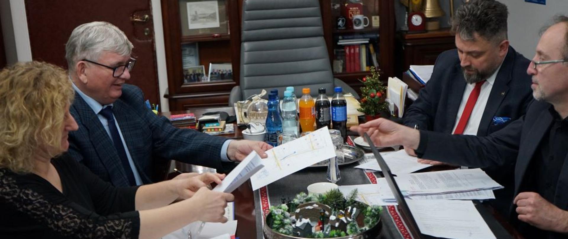 xhvgfosudi suidyfg hsdiugf