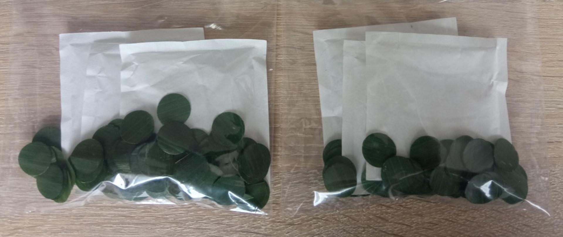 Oznakowane próby materiału roślinnego