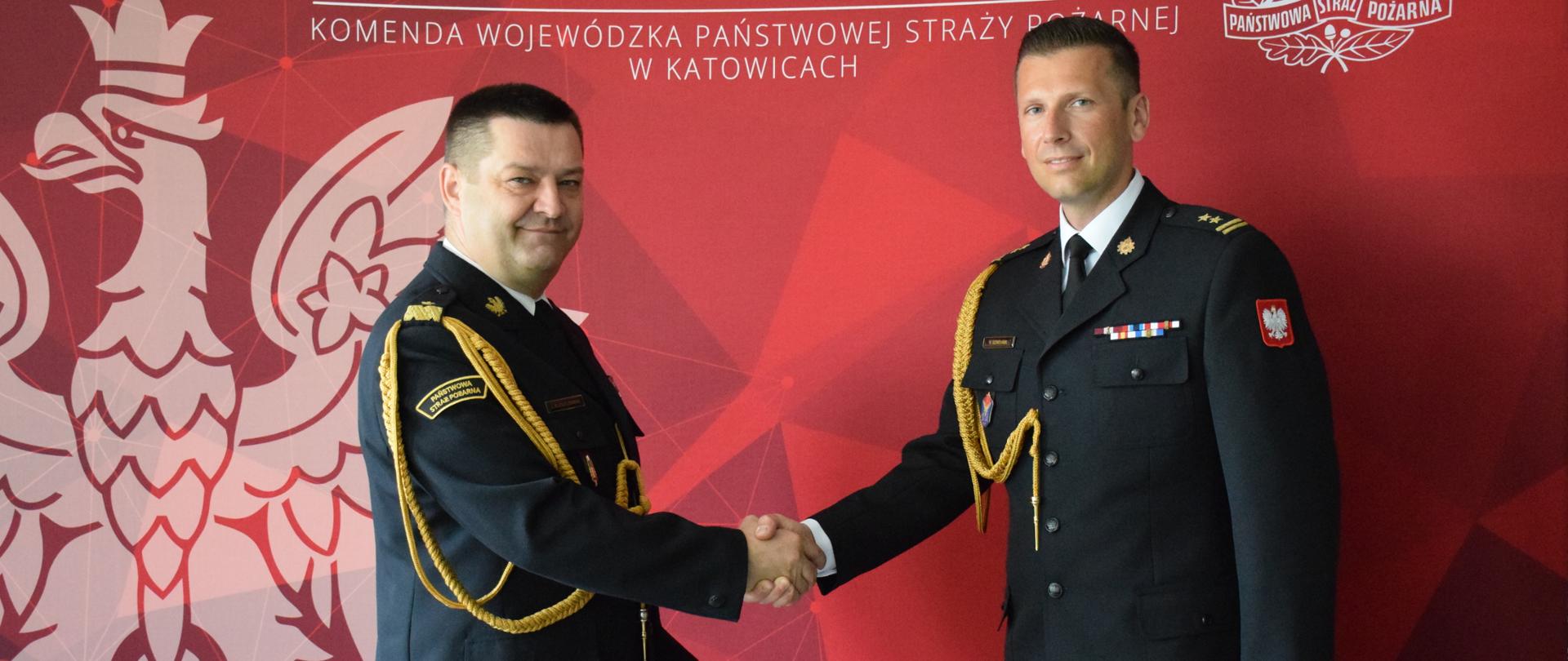 Śląski Komendant Wojewódzki PSP nadbryg. Jacek Kleszczewski składa gratulacje nowemu Zastępcy Komendanta Miejskiego PSP w Częstochowie