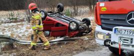 Wypadek samochodu osobowego