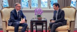 President Andrzej Duda with Prime Minister Lawrence Wong.