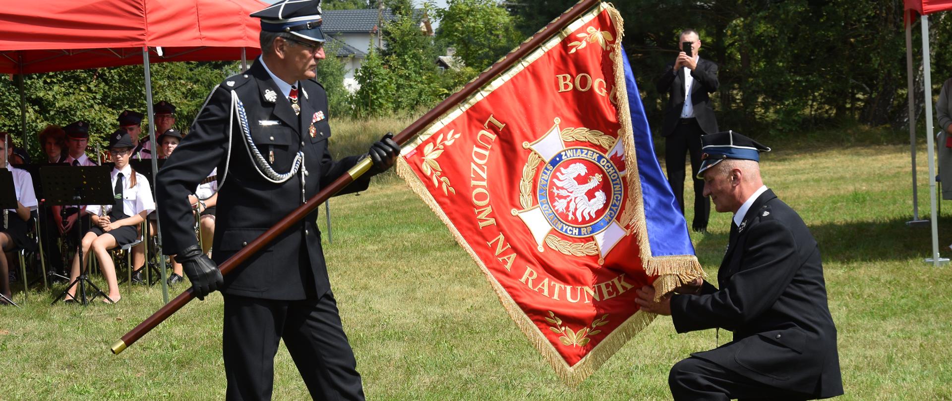 Nadanie sztandaru jednostce OSP Siemichocze