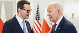 Prezydent USA Joe Biden i Premier Mateusz Morawiecki podczas spotkania.