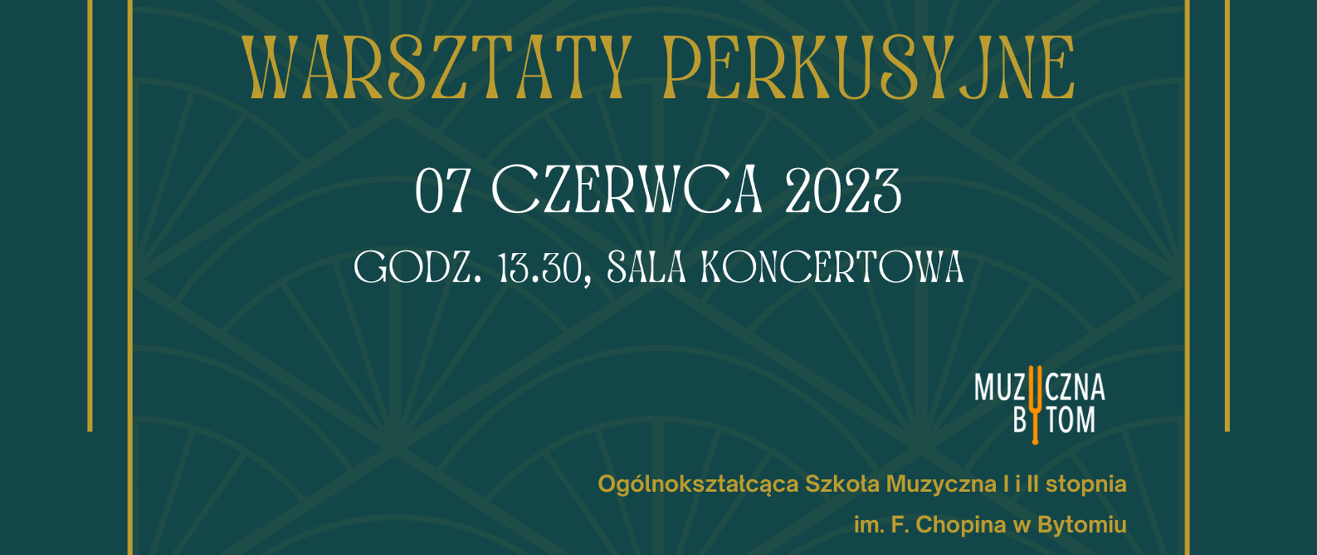 Plakat. Tło w kolorze morskim. Na górze plakatu imię i nazwisko oraz instytucja, w której pracuje prowadząca warsztaty. Poniżej zdjęcie prowadzącej. Pod zdjęciem nazwa imprezy oraz data. W dolnym lewym rogu informacja dot. uczestników warsztatów. W prawym dolnym rogu dane teleadresowe szkoły oraz logotyp.