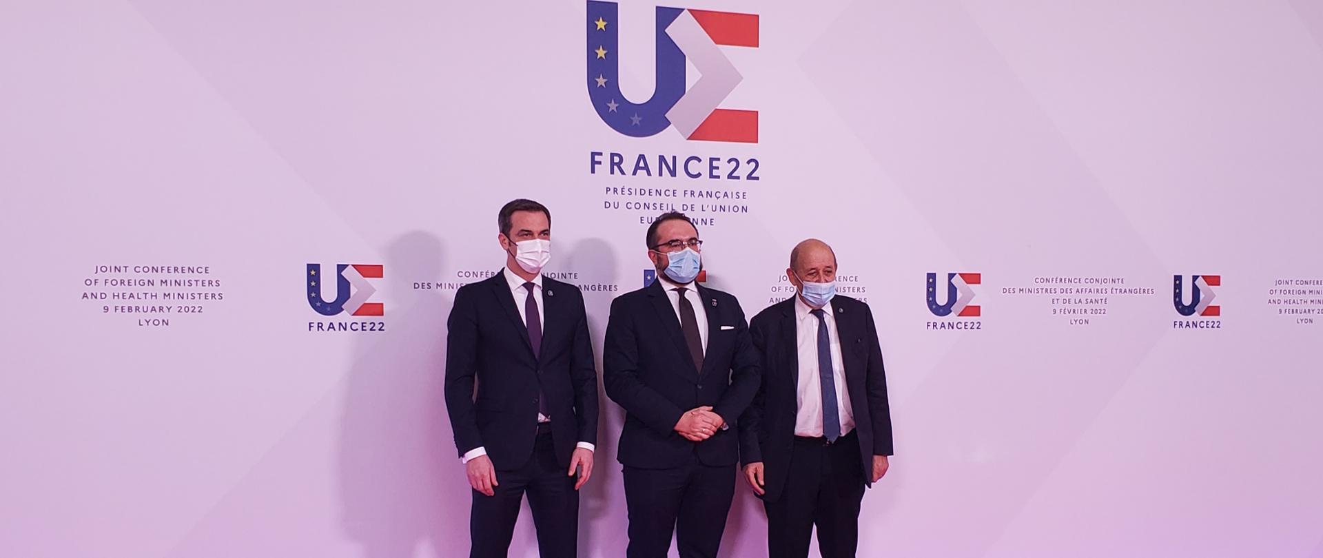 Wiceminister Paweł Jabłoński na spotkaniu ministrów spraw zagranicznych i zdrowia UE w Lyonie