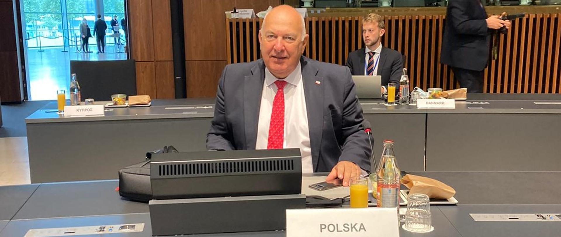 Minister Tadeusz Kościński podczas spotkania ECOFIN w Luksemburgu