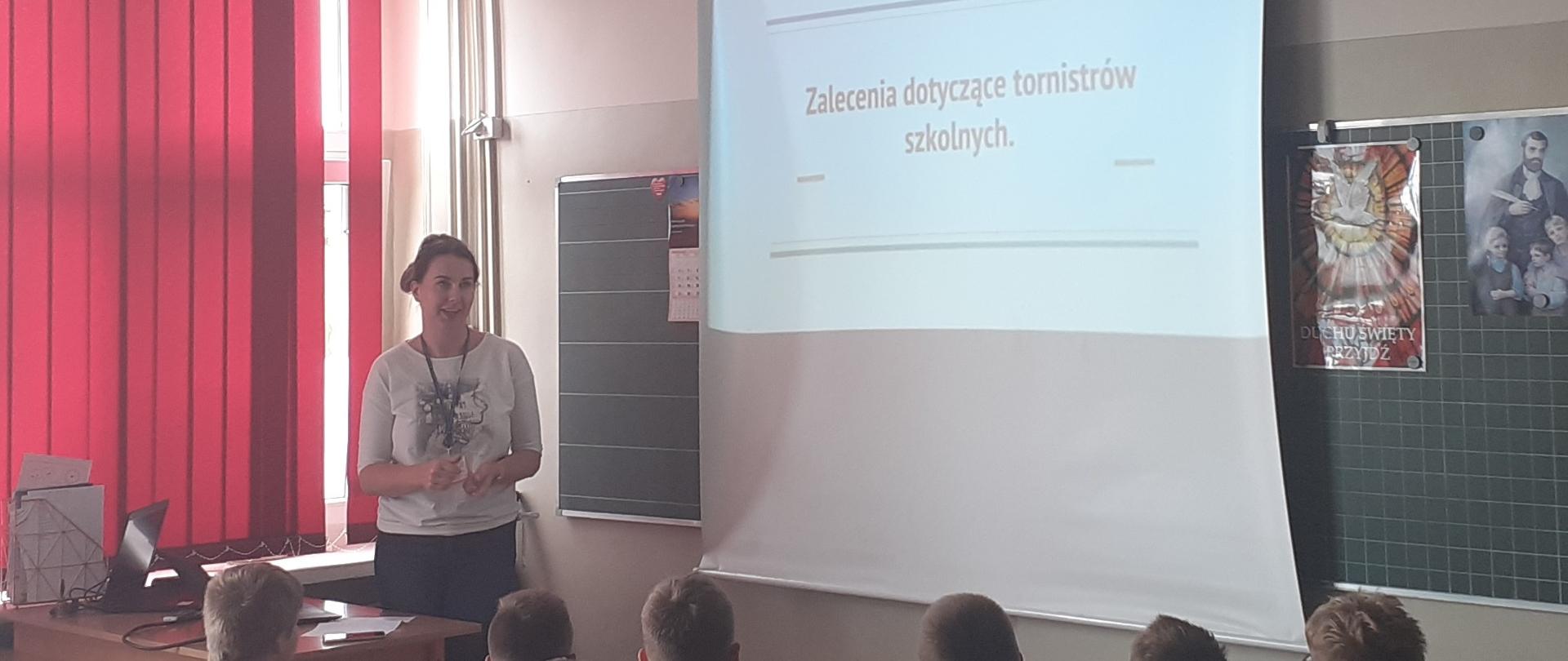 Ważenie tornistrów szkolnych