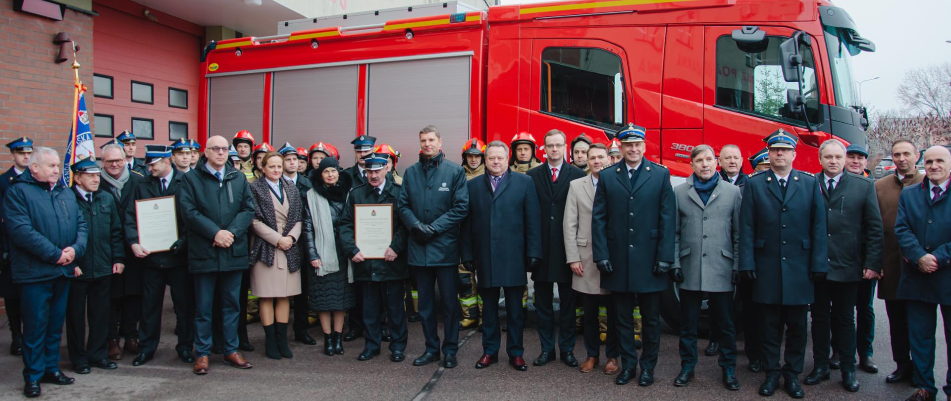 Nowy wóz dla Komendy Miejskiej Państwowej Straży Pożarnej w Łomży