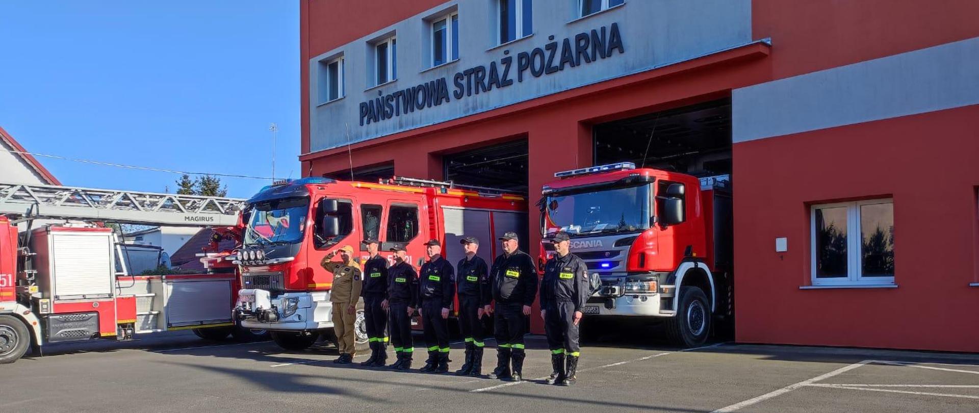 Strażacy z JRG Nowy Tomyśl oddali hołd zmarłemu druhowi OSP Żerniki.