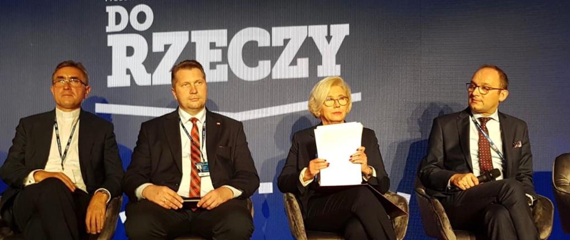 minister Przemysław Czarnek i minister Marzena Machałek XXX Forum Ekonomiczne 2021 