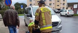 strażacy z jednostki OSP Barwice w ramach Narodowego Programu Szczepień „Szczepimysię”, po raz kolejny pomagali dotrzeć do punktu szczepień seniorom potrzebującym pomocy