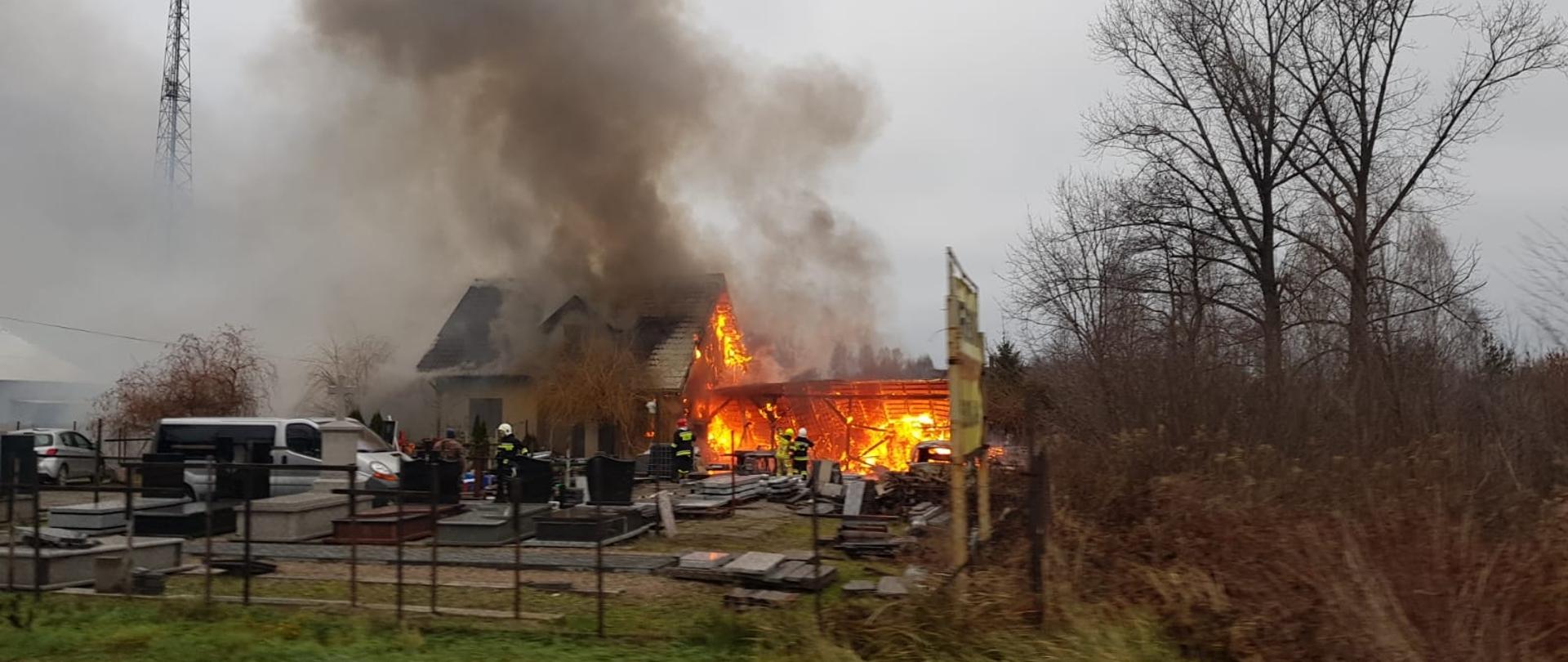 pożar budynku mieszkalnego