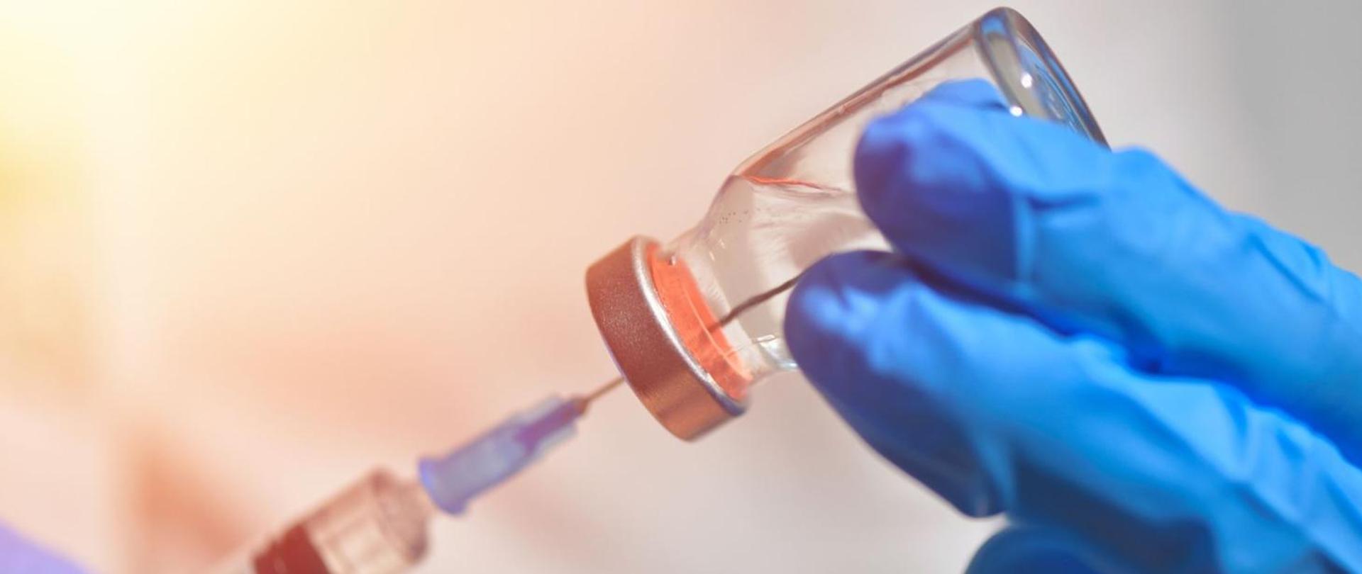 Od 10 maja ułatwienia w punktach szczepień dla osób z niepełnosprawnościami