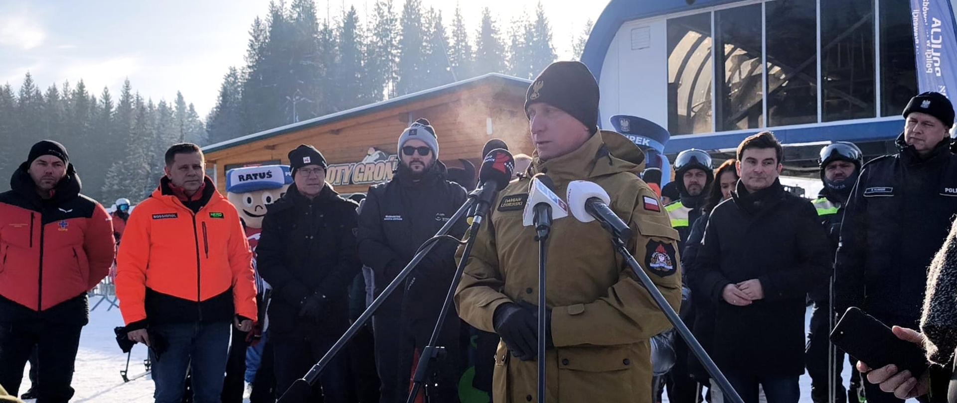 Inauguracji akcji "Kręci mnie bezpieczeństwo w zimie"