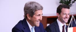 Spotkanie wiceministra Adama Guibourgé-Czetwertyńskiego i ministra Piotra Naimskiego, Pełnomocnika Rządu ds. Strategicznej Infrastruktury Energetycznej ze specjalnym wysłannikiem prezydenta Stanów Zjednoczonych ds. klimatu Johnem Kerrym. 