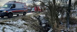 Samochód osobowy zjechał z drogi DK-75