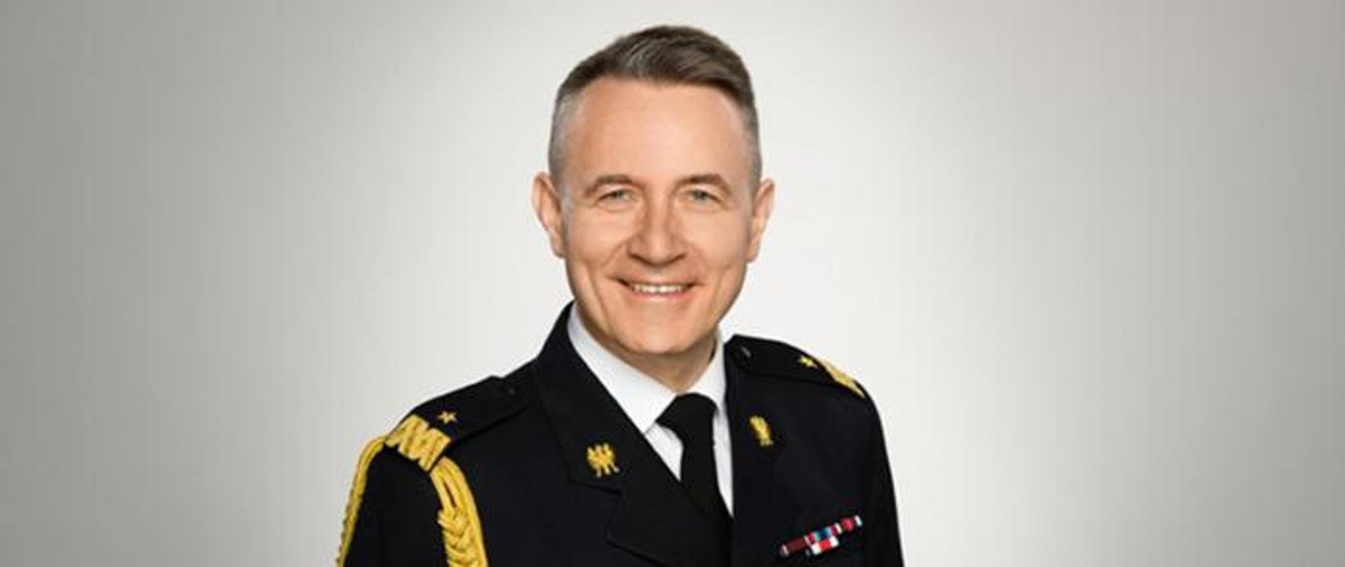 Zdjęcie portretowe Komendanta Głównego Państwowej Straży Pożarnej