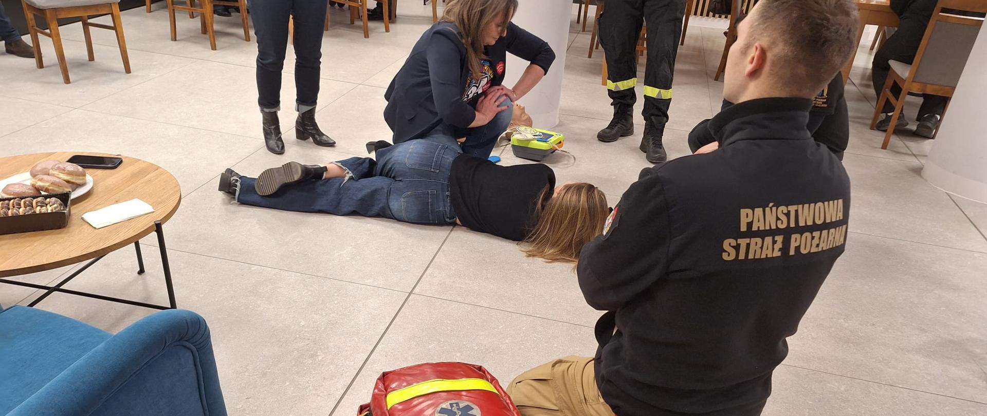 WOŚP- nauka pierwszej pomocy w sztabie