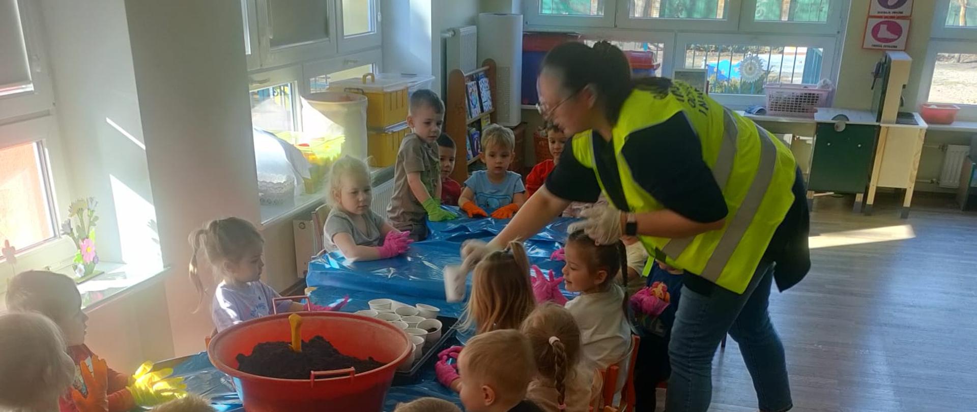Warsztaty roślinne w Publicznym Przedszkolu nr 11 w Pile