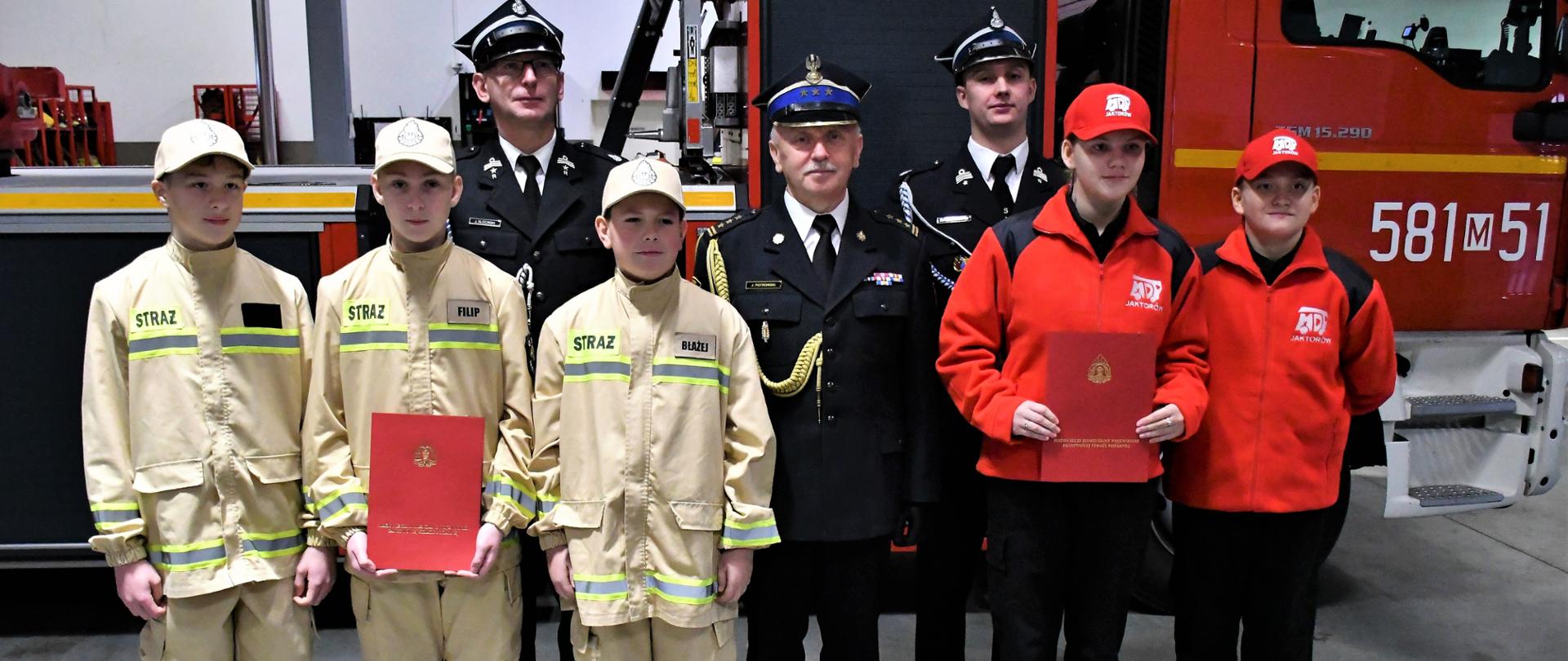 Uroczyste wręczenie promes dla Młodzieżowych Drużyn Pożarniczych z terenu powiatu pruszkowskiego, grodziskiego, otwockiego i piaseczyńskiego