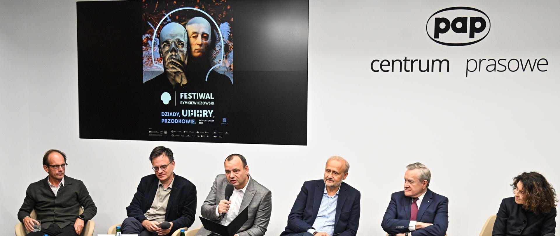 I edycja Festiwalu Rymkiewiczowskiego już w listopadzie fot. Radek Pietruszka/PAP