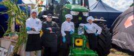 Gofry, kolorowe buźki i… John Deere, czyli nasza szkoła na dożynkach w Kuskowiźnie