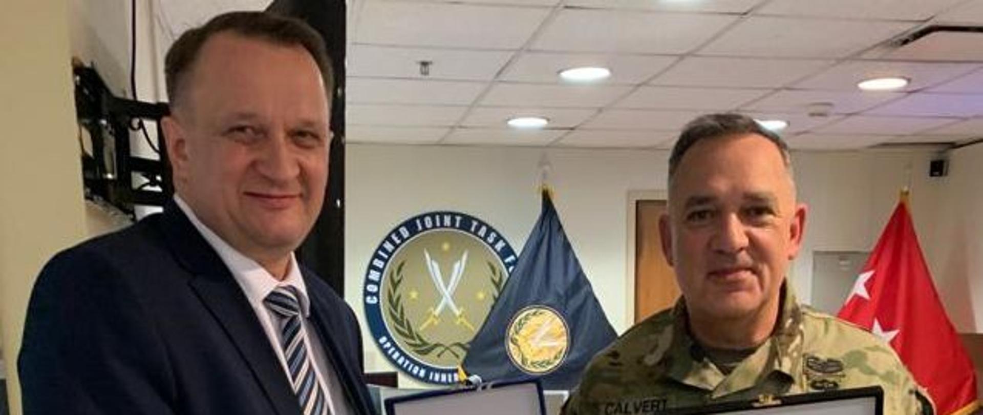 Ambasador Paweł Lechowicz i Lt. Gen. Paul Calvert