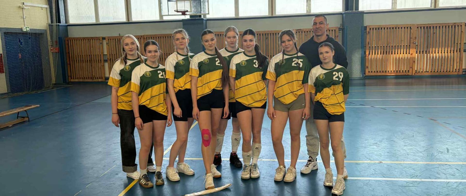 Siatkówka dziewcząt turniej powiatowy 