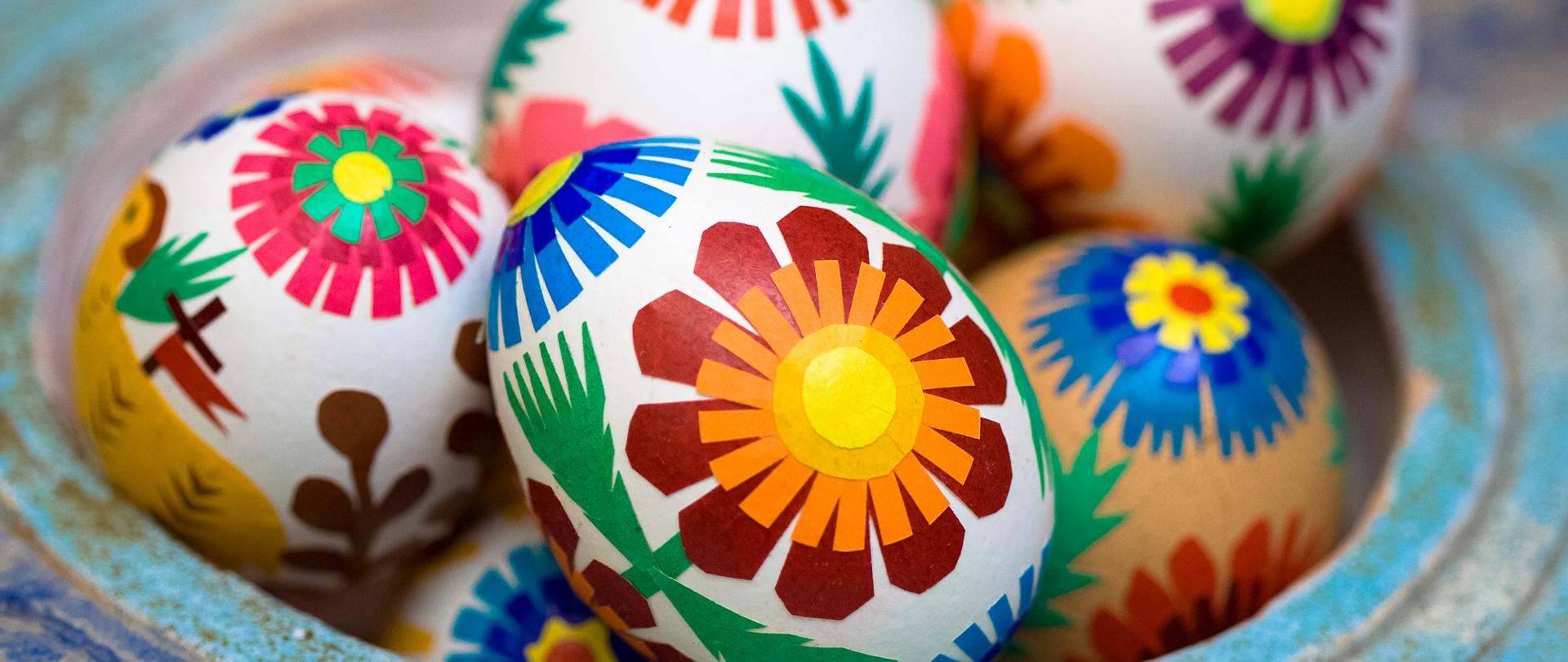 Fotografie polských kraslic, tzv. pisanki